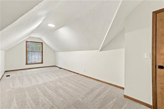 8408 Acuff Lane, Lenexa, KS 66086