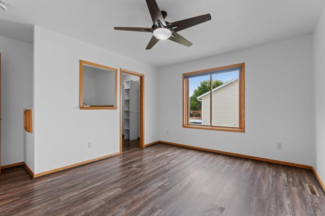 506 7th Avenue NE, Byron, MN 55920