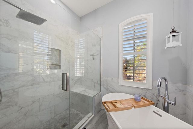 8169 WILD OAKS CIRCLE, Largo, FL 33773