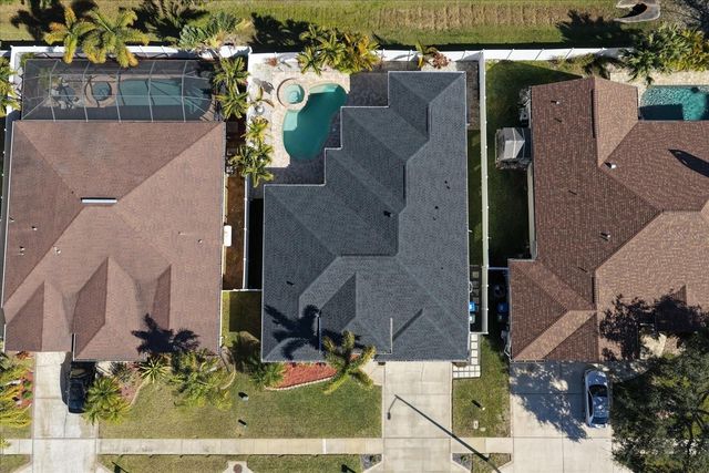 8169 WILD OAKS CIRCLE, Largo, FL 33773