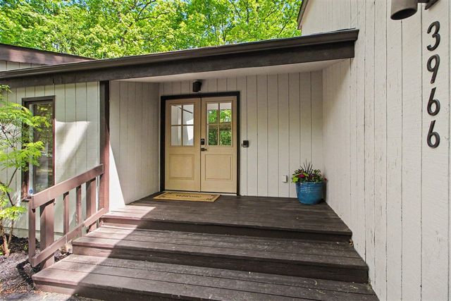 3966 Penberton Drive, Ann Arbor, MI 48105
