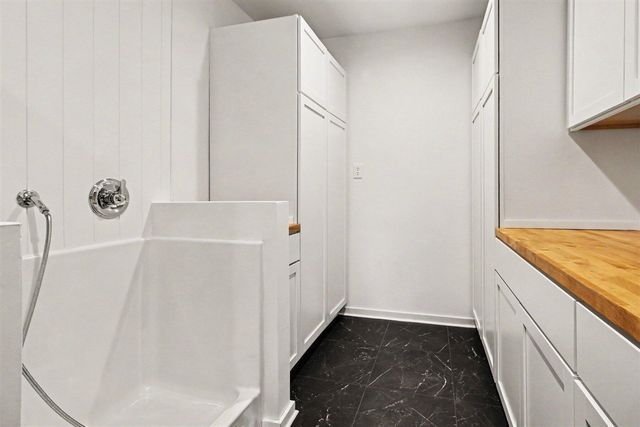 3966 Penberton Drive, Ann Arbor, MI 48105