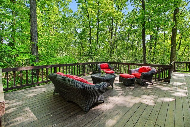 3966 Penberton Drive, Ann Arbor, MI 48105