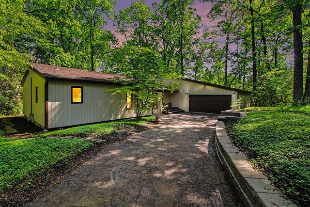 3966 Penberton Drive, Ann Arbor, MI 48105