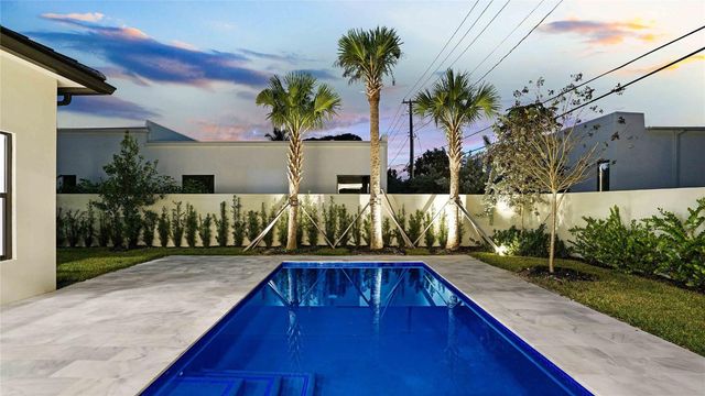 317 NE 21st Street, Wilton Manors, FL 33305