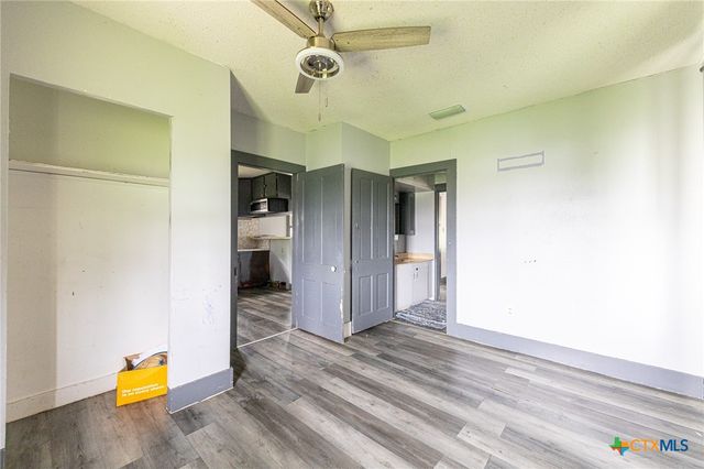 1515 Moulton Street, Shiner, TX 77984