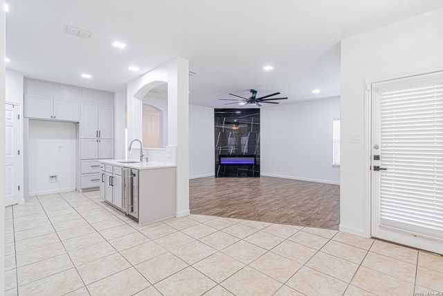 1003 Atkins Bay, San Antonio, TX 78245