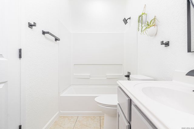 1003 Atkins Bay, San Antonio, TX 78245