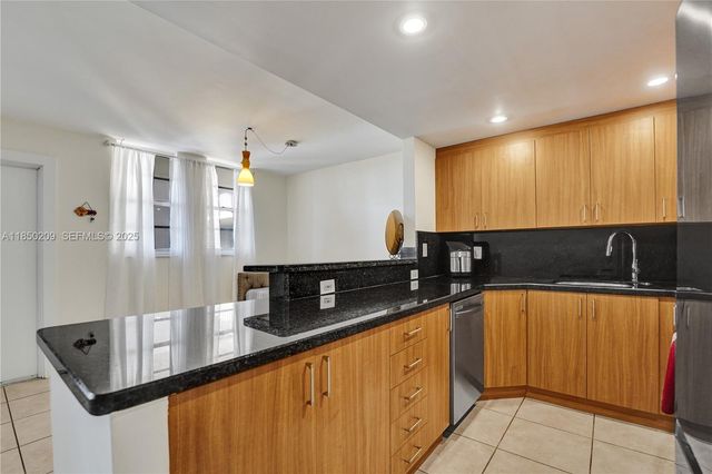1811 Jefferson Street 606, Hollywood, FL 33020
