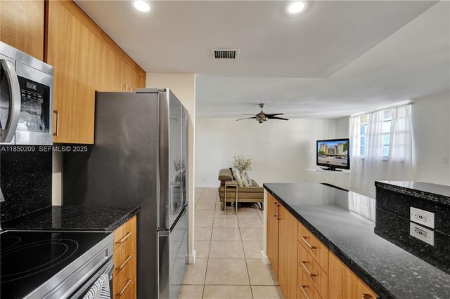 1811 Jefferson Street 606, Hollywood, FL 33020