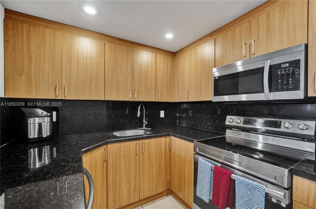 1811 Jefferson Street 606, Hollywood, FL 33020