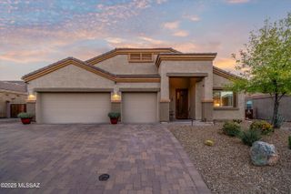 5537 W Jade Hollow Place, Tucson, AZ 85742