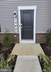 1360 RED CLOVER LN, Ranson, WV 25438