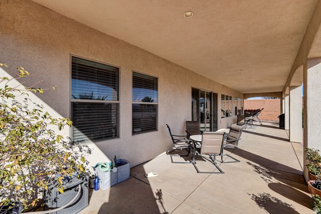 2030 N RESERVE PKWY, Washington, UT 84780