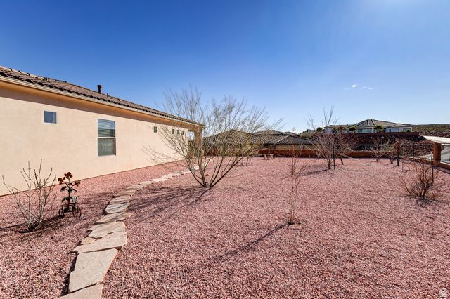 2030 N RESERVE PKWY, Washington, UT 84780