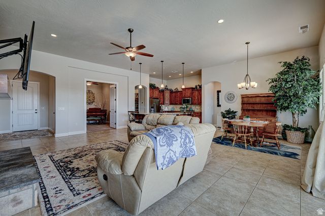 2030 N RESERVE PKWY, Washington, UT 84780