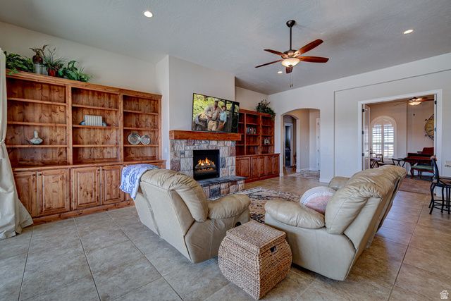 2030 N RESERVE PKWY, Washington, UT 84780