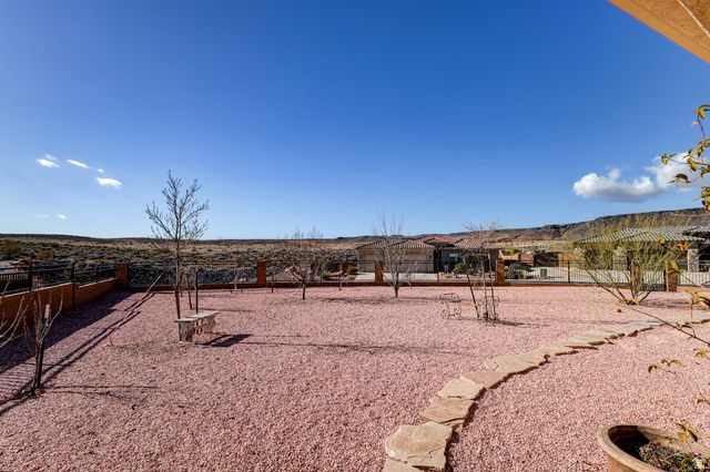 2030 N RESERVE PKWY, Washington, UT 84780