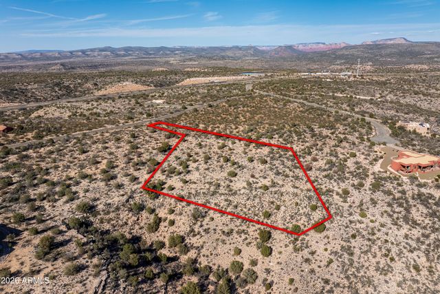 6740 N Canyon Road 141, Rimrock, AZ 86335