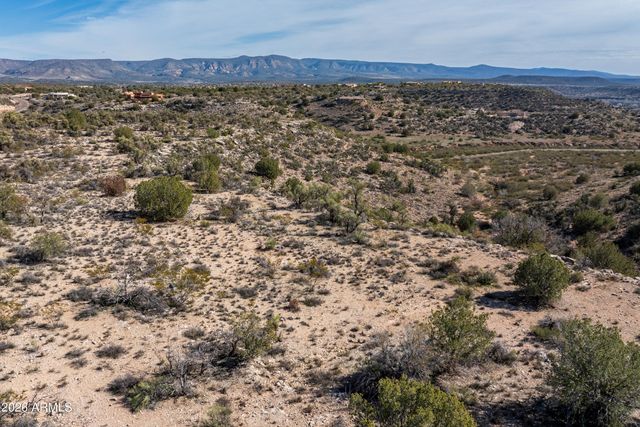 6740 N Canyon Road 141, Rimrock, AZ 86335