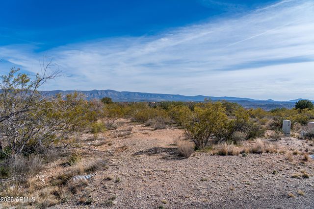 6740 N Canyon Road 141, Rimrock, AZ 86335