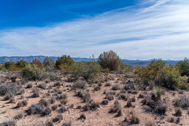 6740 N Canyon Road 141, Rimrock, AZ 86335