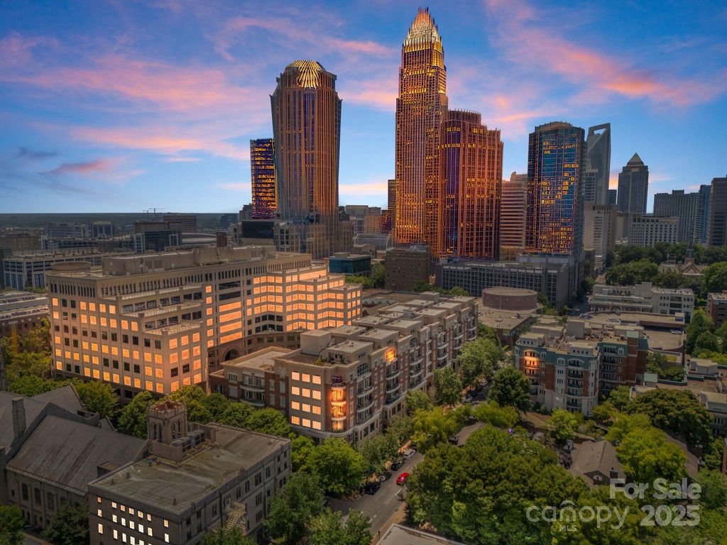 400 N Church Street 208, Charlotte, NC 28202