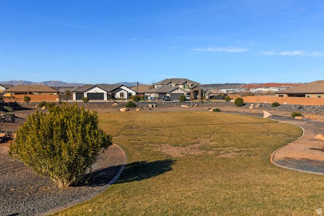 1792 S ROY CT, Washington, UT 84780
