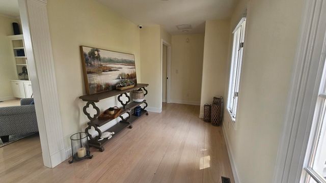 110 Windward DR, Moneta, VA 24121