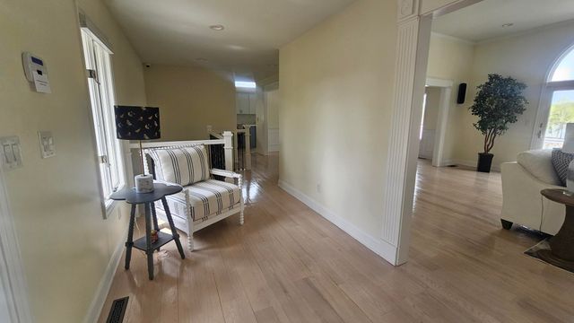 110 Windward DR, Moneta, VA 24121