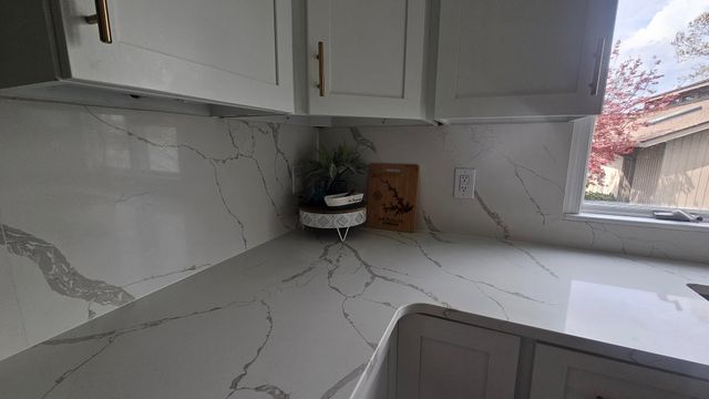 110 Windward DR, Moneta, VA 24121