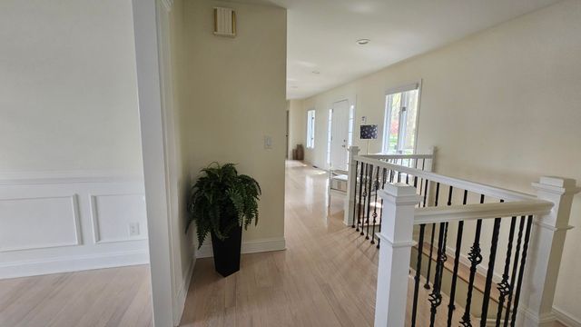 110 Windward DR, Moneta, VA 24121