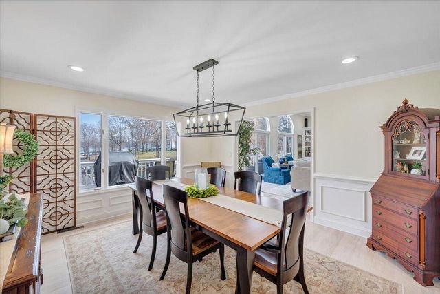 110 Windward DR, Moneta, VA 24121