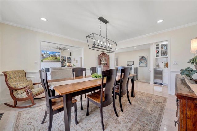 110 Windward DR, Moneta, VA 24121