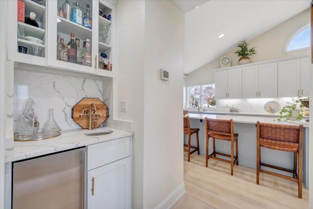 110 Windward DR, Moneta, VA 24121