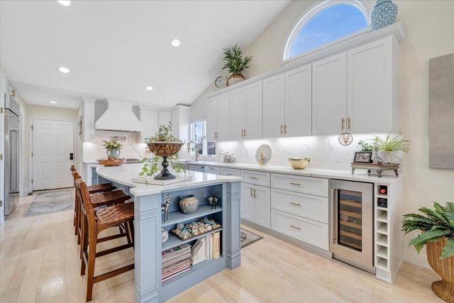 110 Windward DR, Moneta, VA 24121