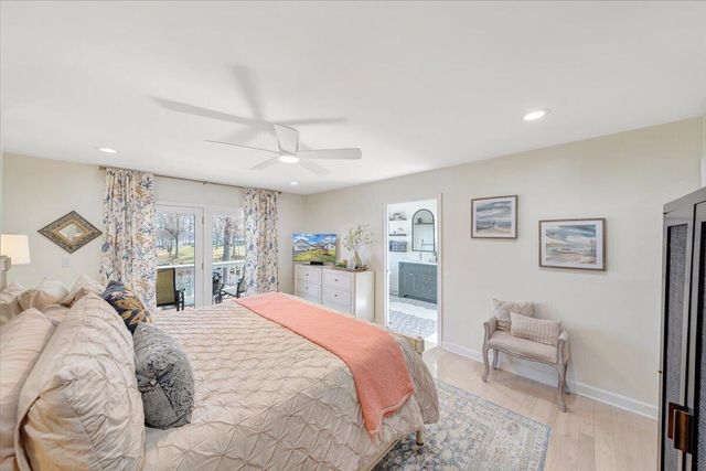 110 Windward DR, Moneta, VA 24121