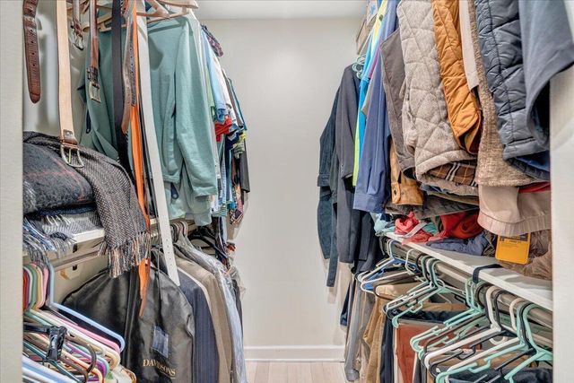 110 Windward DR, Moneta, VA 24121