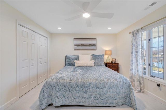 110 Windward DR, Moneta, VA 24121