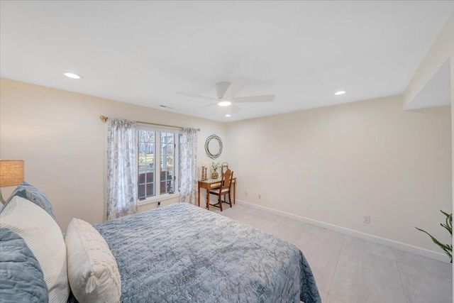 110 Windward DR, Moneta, VA 24121