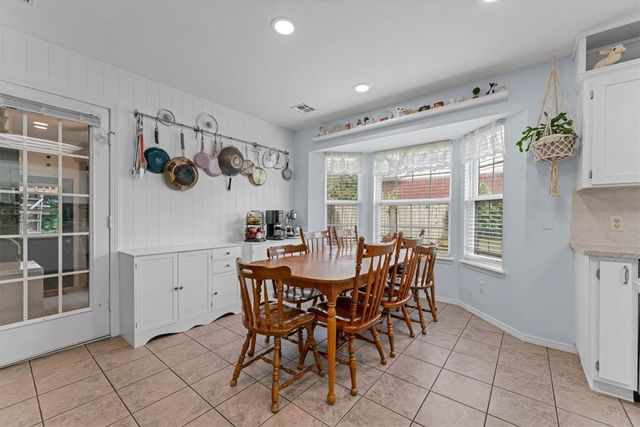 408 Northcrest Avenue, Lowell, AR 72745