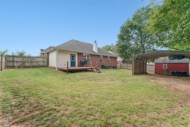 408 Northcrest Avenue, Lowell, AR 72745
