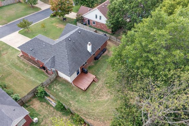 408 Northcrest Avenue, Lowell, AR 72745