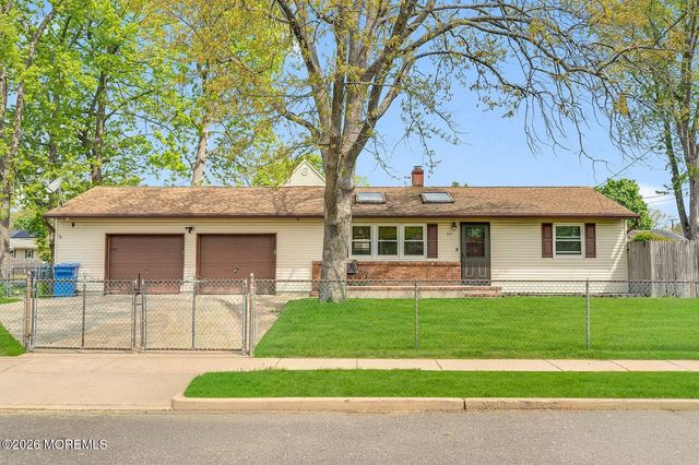 517 Maple Street, Lakehurst, NJ 08733