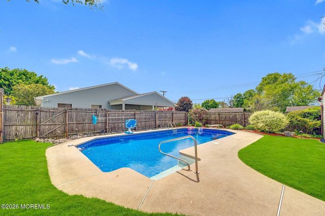 517 Maple Street, Lakehurst, NJ 08733