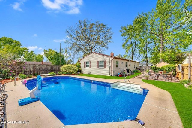 517 Maple Street, Lakehurst, NJ 08733