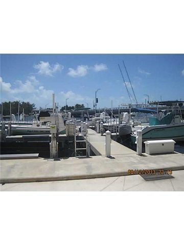 150 SE 25th Rd 4C, Miami, FL 33129