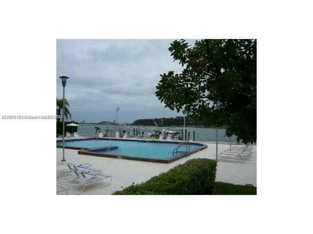 150 SE 25th Rd 4C, Miami, FL 33129