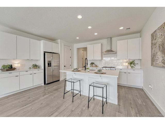 275 Vista Cliff Cir, Castle Rock, CO 80104