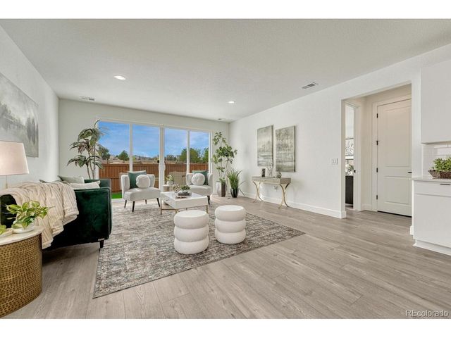 275 Vista Cliff Cir, Castle Rock, CO 80104